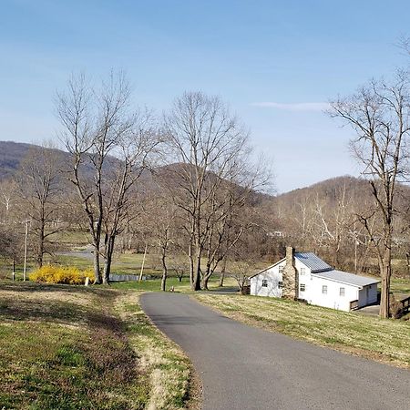 Graves Mountain Farm & Lodges Syria Exterior photo