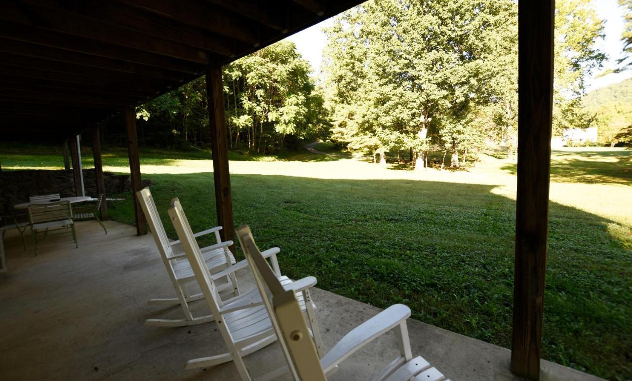 Graves Mountain Farm & Lodges Syria Exterior photo