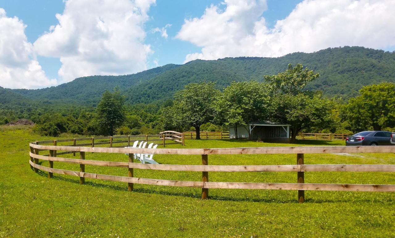 Graves Mountain Farm & Lodges Syria Exterior photo